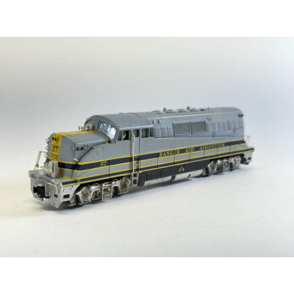 Bangor & Aroostook 57 Diesel Locomotive HO Scale Model Train Engine - Picture 1 of 9